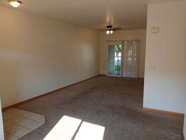 Photo - 3550 W 24th St Apartments Unit 1D