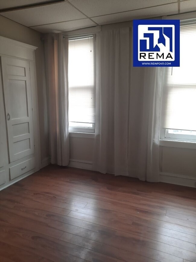 Photo - Well maintained  townhouse