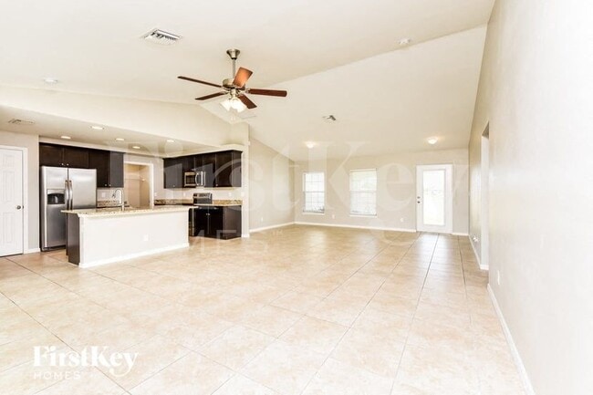 Photo - 606 NW 26th St