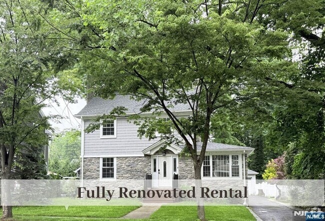 Building Photo - 727 Ackerman Ave Rental