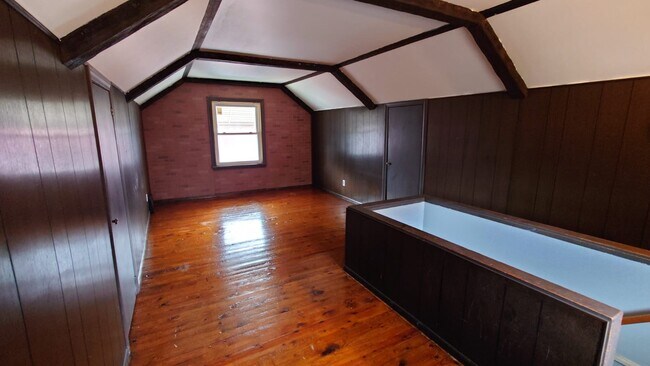 Photo - 12886 Riad St