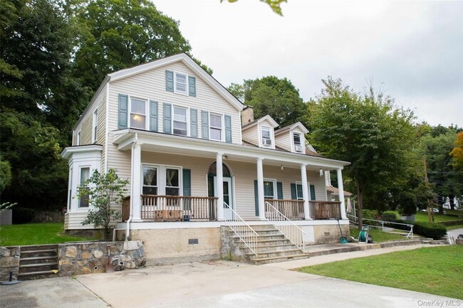 Building Photo - 128 Lakeview Ave