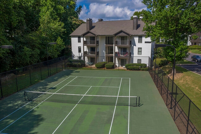 Woodmere Creek Apartments