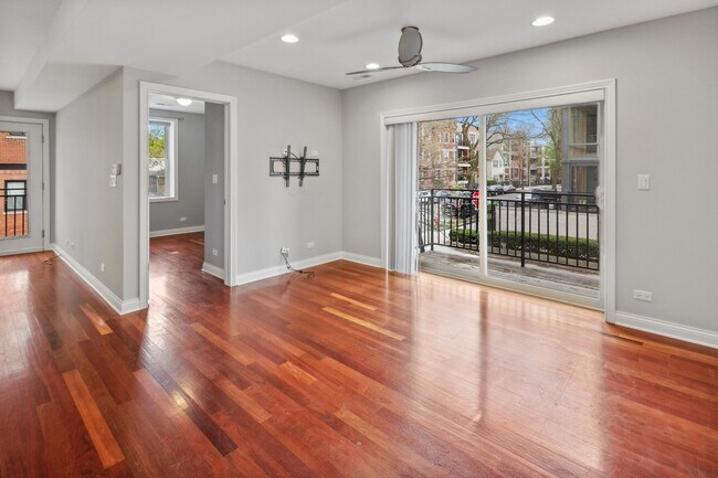 Photo - 1100 N Paulina St Unit 2E