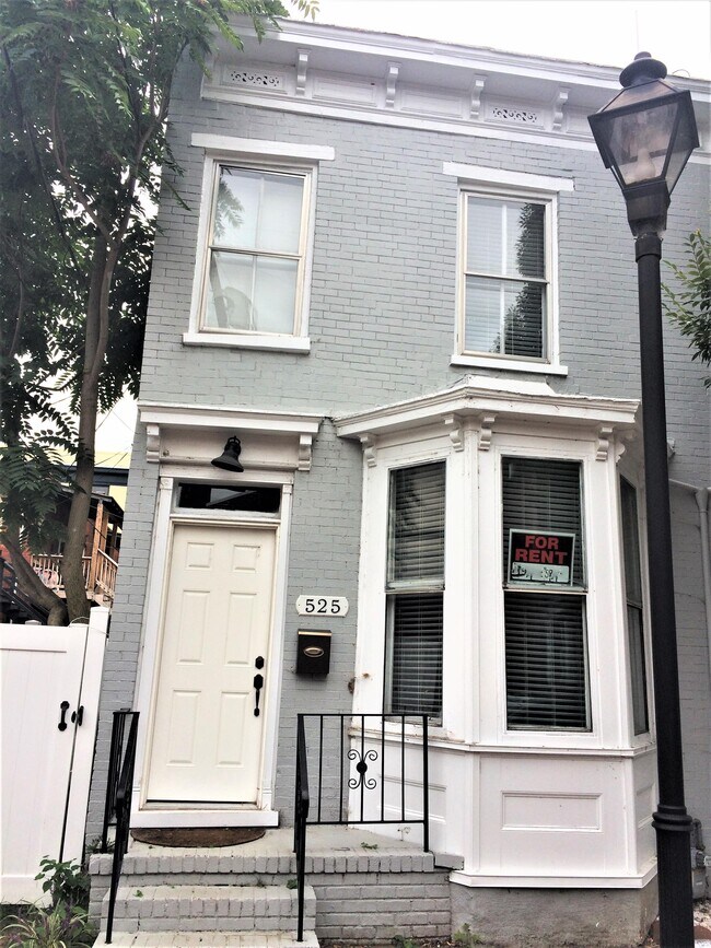 Photo - 525 St James St