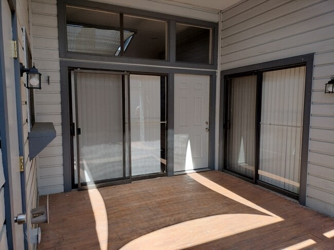 Photo - 608 Bellaire Dr Unit Alameda Village 608 D