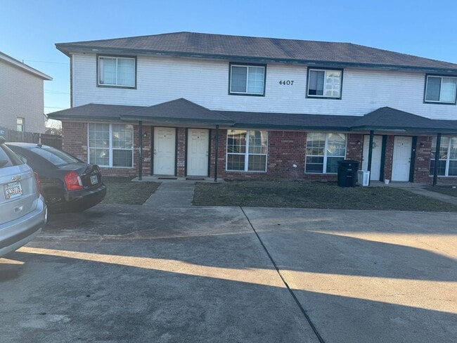 Building Photo - 4407 Mattie Dr Unit B