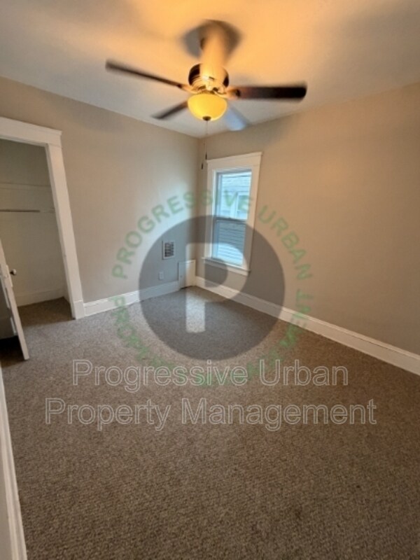 Photo - 15619 School Ave