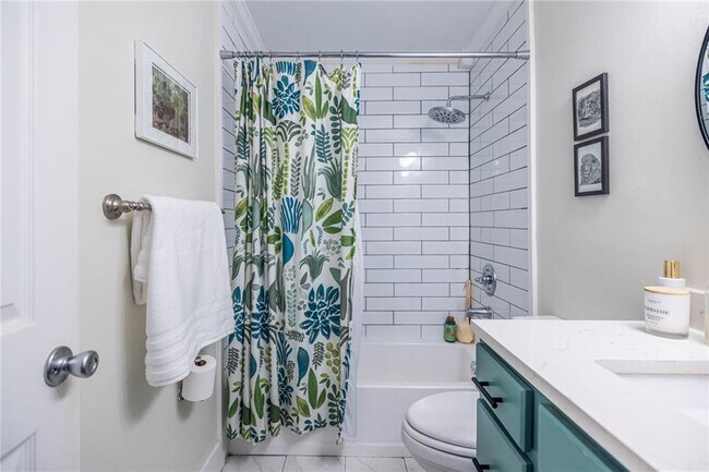 Photo - 520 Park Ave SE Unidad 9