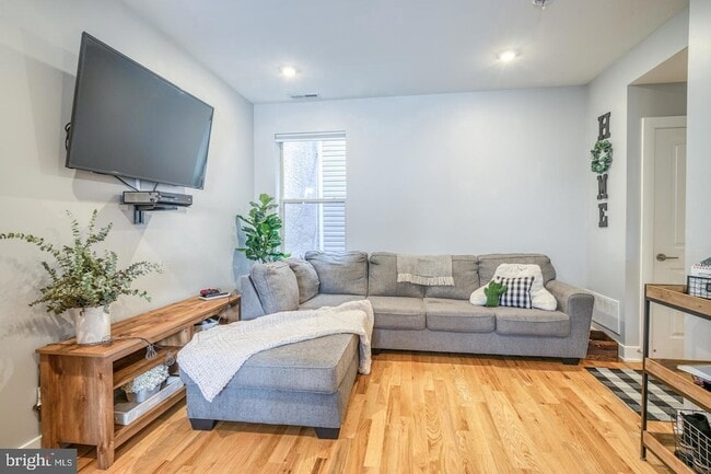 Photo - 1431 N 5th St Unit 2