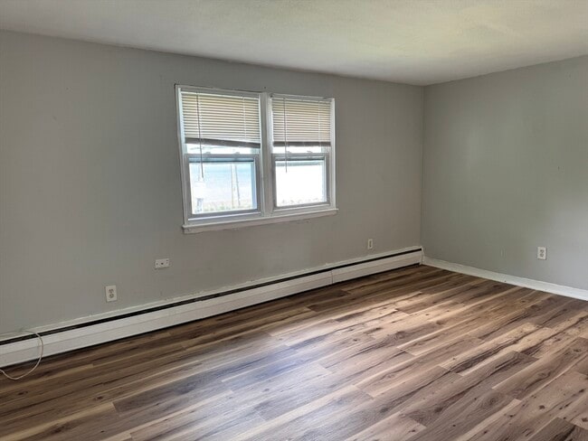 Photo - 12 Essex St Unit 5