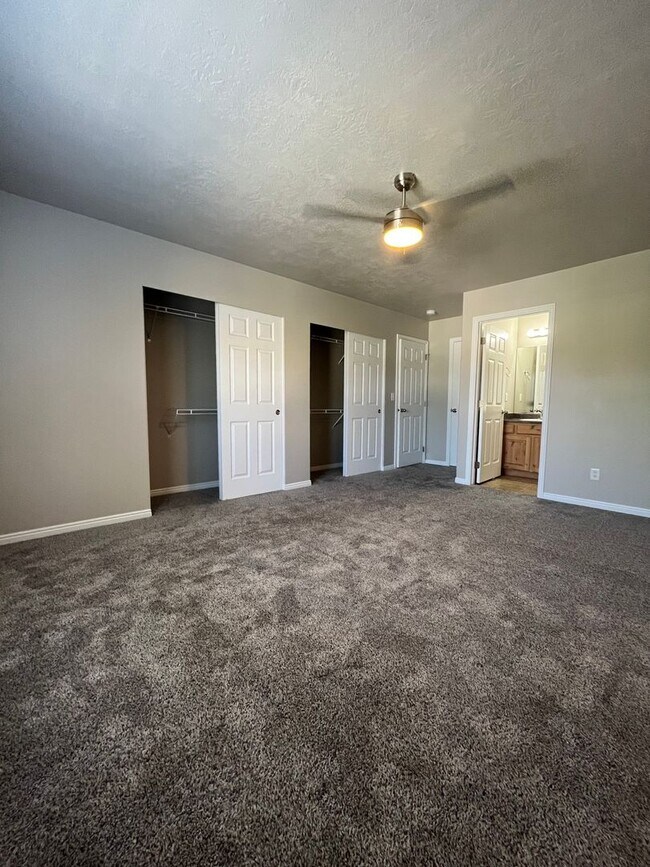 Photo - 3 Bedroom/2.5 Bathroom Townhome in Riverton