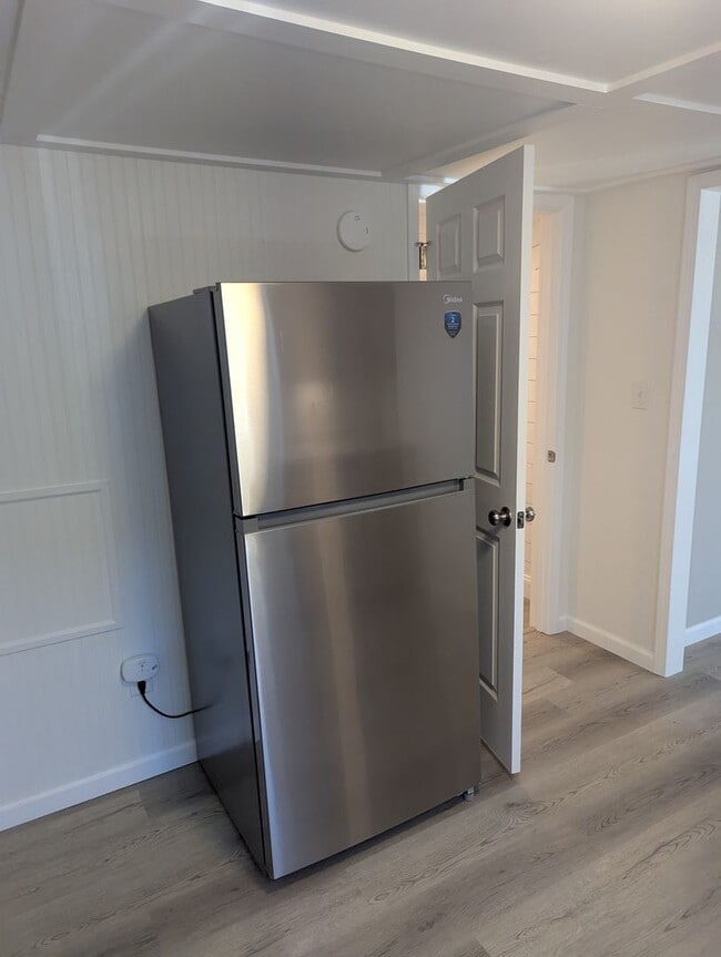 Photo - Newly remodeled 2 bedroom 1 bath home