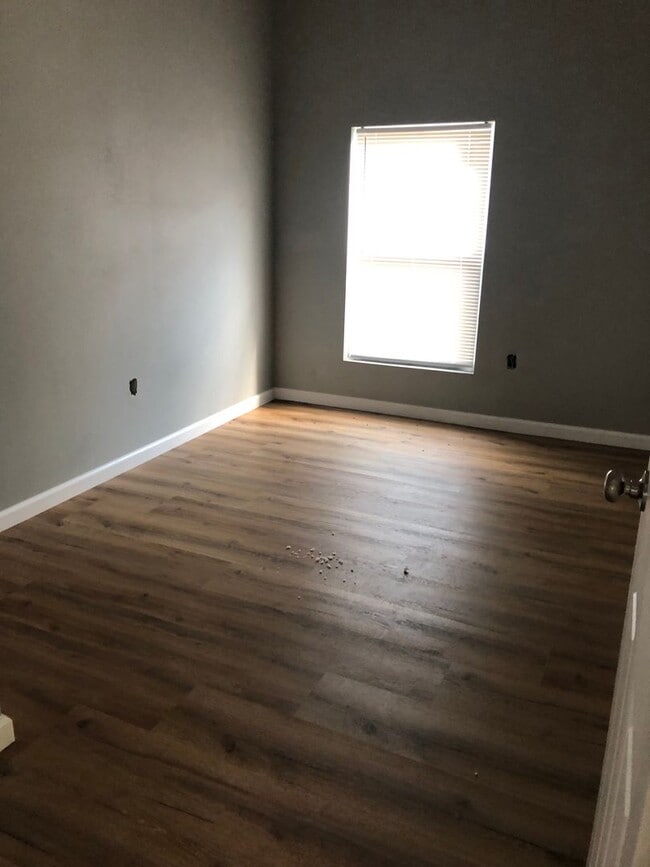 Photo - 3 Bed, 2 Bath Home