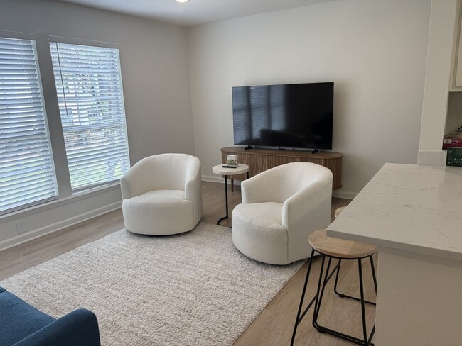Photo - 626 Shug Jordan Pkwy Unit Apt 270