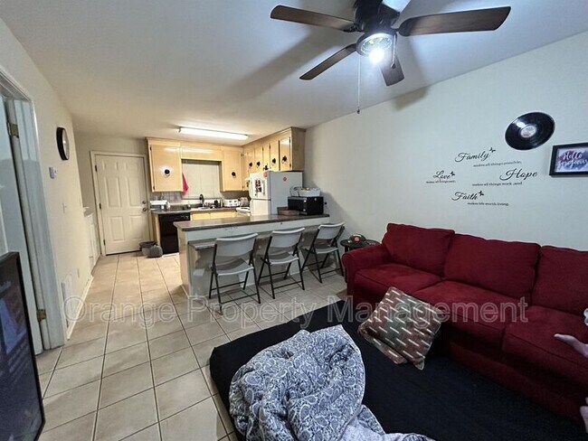 Photo - 204 Calhoun St