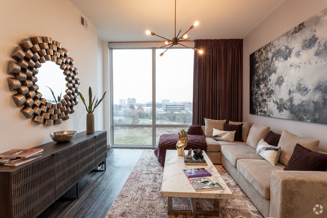 2BR, 2BA - 1,092 SF -B5