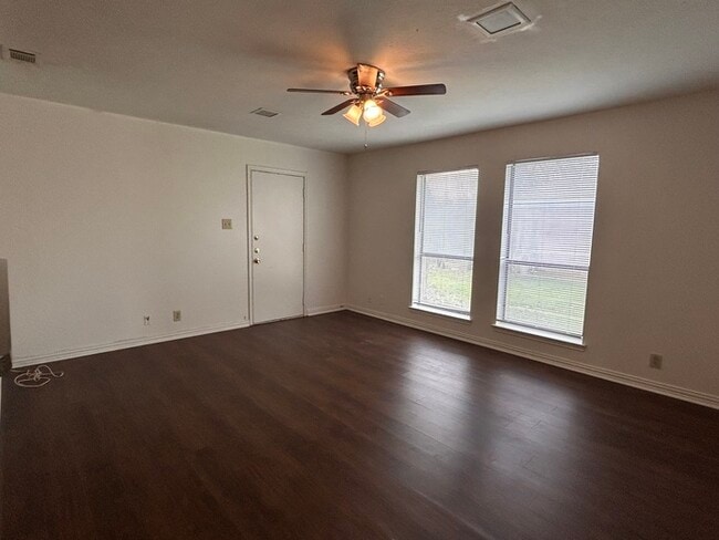 Photo - 3317 Gardenview Cir