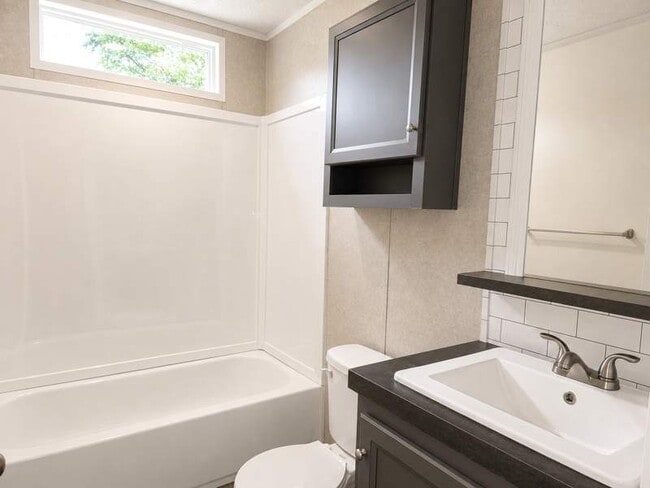 153 Goodlett Dr