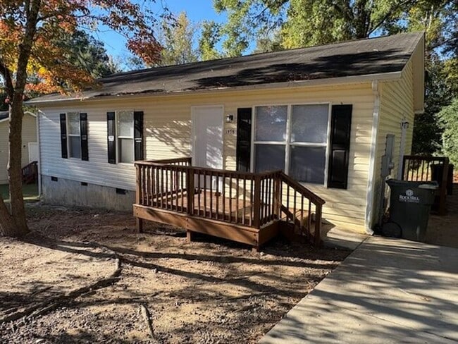 Photo - Recently Updated 3 Bedroom 1 Bath Home in ...