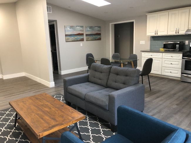 Photo - 1053 Blazingwood Dr