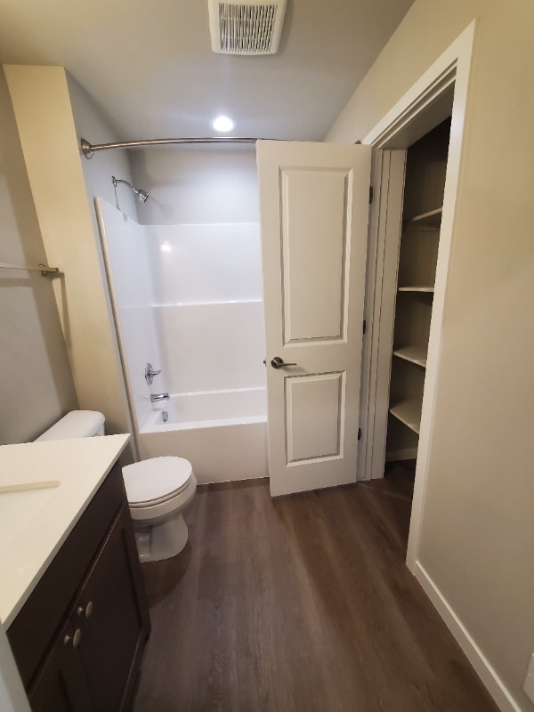 Photo - 2001 Good Hearted Pl Unidad C