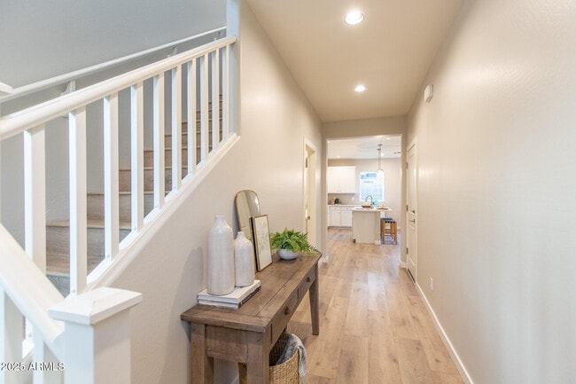 Photo - 3717 E Flower St