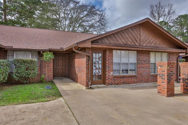 Photo - 2904 Old Houston Rd Apartment Unit 1