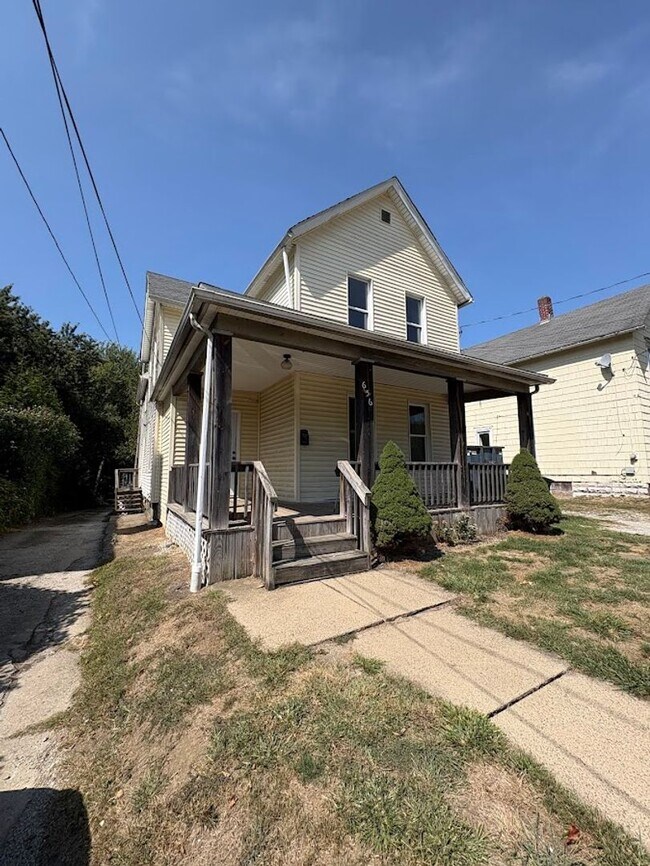 Photo - 656 Kling St Unidad B