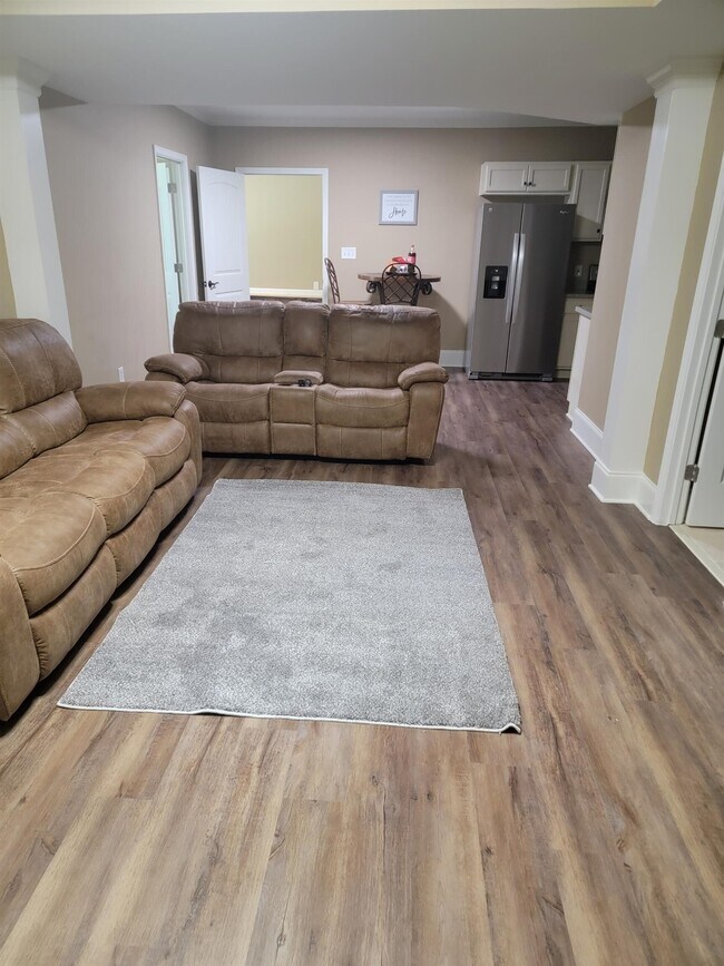 Photo - 865 Simonton Rd SW