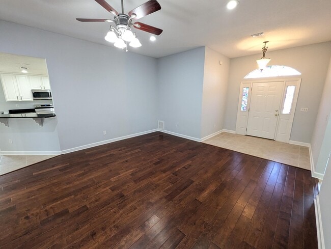 Photo - 462 Sandmore Shores Dr