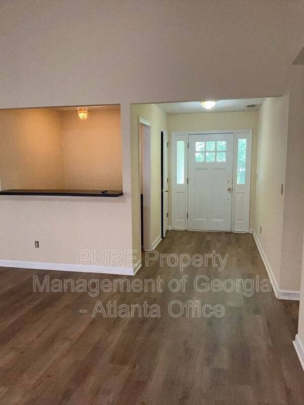 Photo - 1195 Parkwood Chase NW