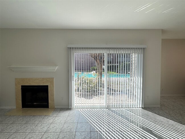 Photo - 6500 Harbor Town Dr Unit 2905