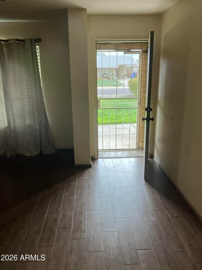 Photo - 7613 W Devonshire Ave