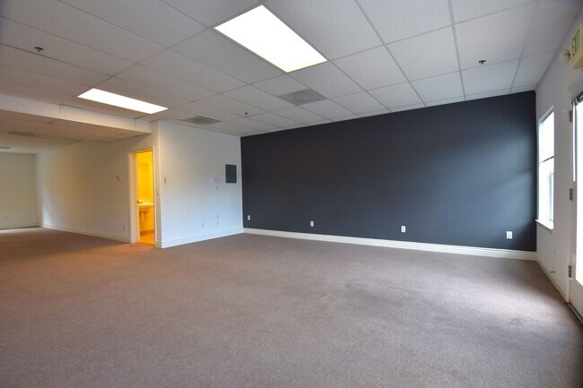 Photo - 1254 Broadway