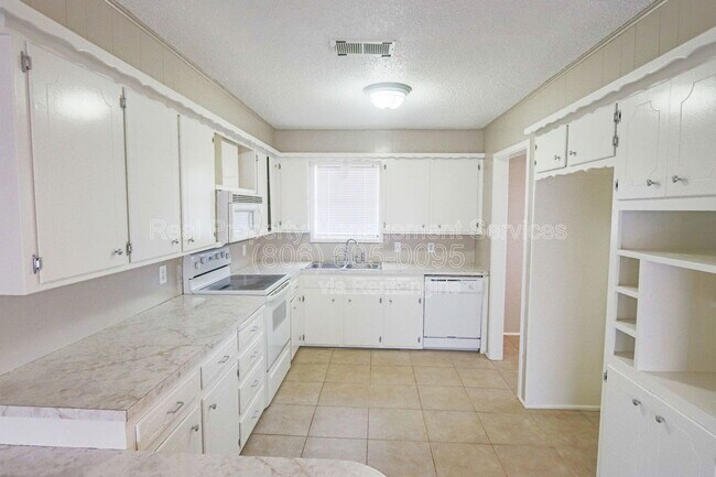 Photo - 6570 Oxen Rd