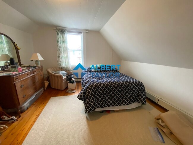 Photo - 339 Centre St Unit 3