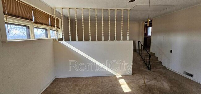 Photo - 3415 Old Lake Rd