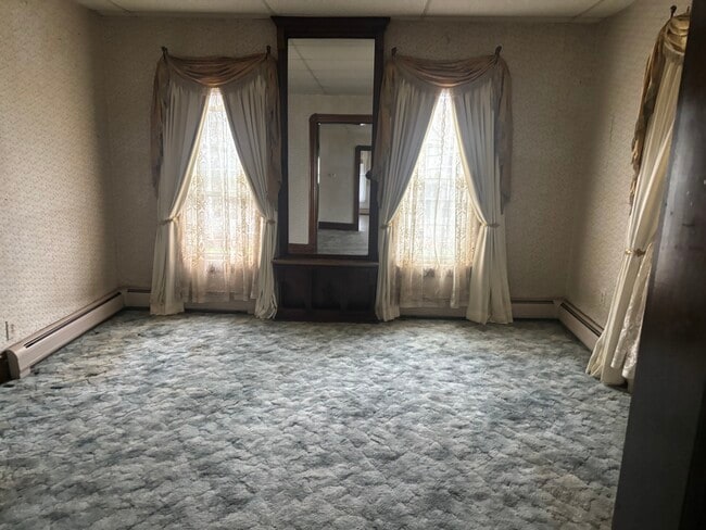 Photo - 20 Saratoga Ave Unit 2nd floor