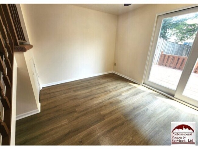 Photo - Charming 3br/1.5ba Townhome Updated, Convenient, And Move In Ready