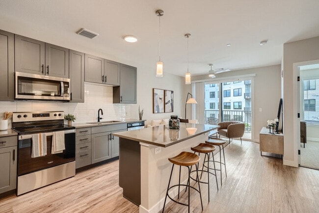 Building Photo - Aspire