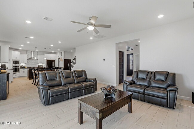 Photo - 13054 Grantham Ln