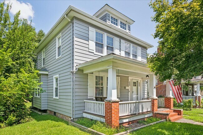 Photo - 1734 Hancock Ave