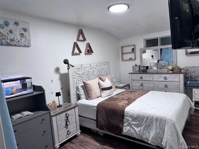 Photo - 213 Hill Rise