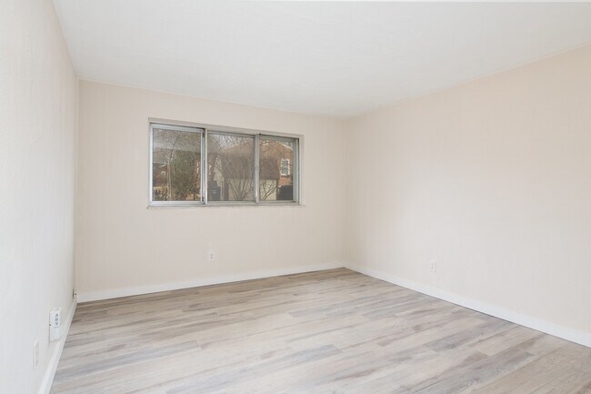 Forest Creek Apartments