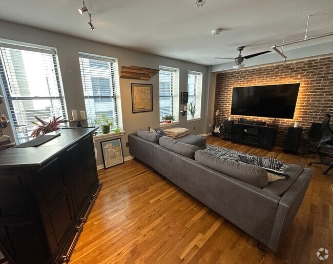 Building Photo - 700 Church St Unit 307 Rental