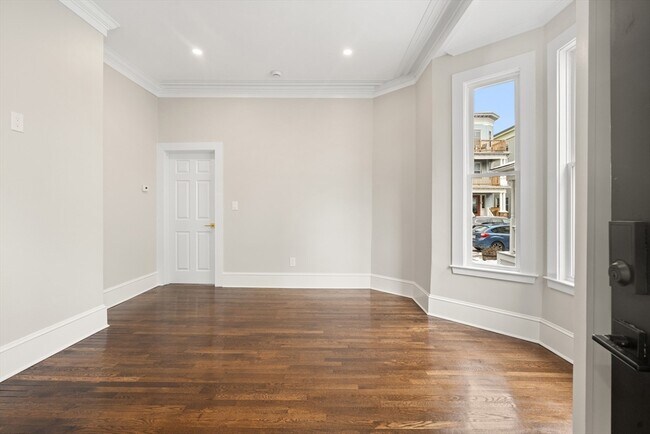 Photo - 30 Thornley St Unit 1