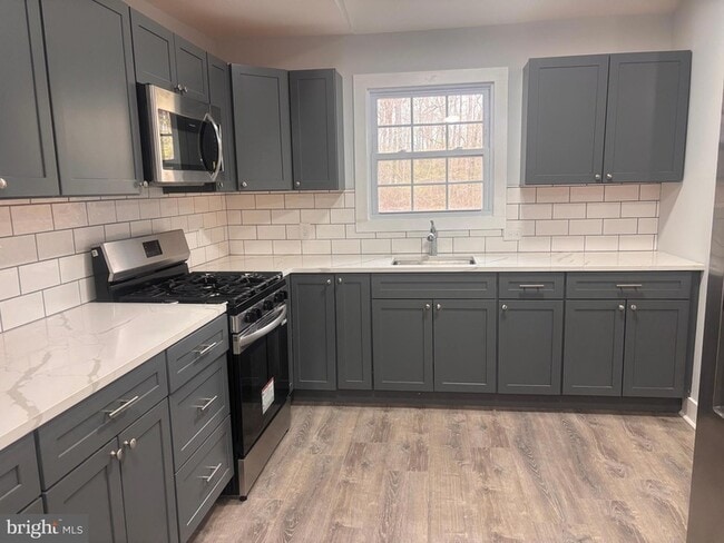 Photo - 308 Whitehall Rd