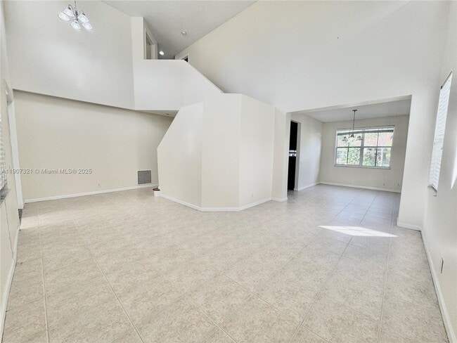 Photo - 4383 Laurel Ridge Cir