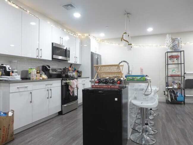 Photo - 34 Cunard St